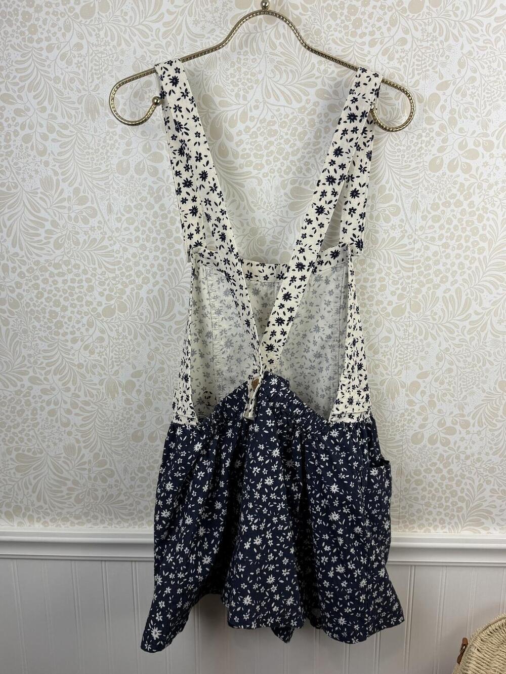 Free People Navy and White Palm Bay Printed 3" Shortails - Size - Small - NWOT - Picture 5 of 9